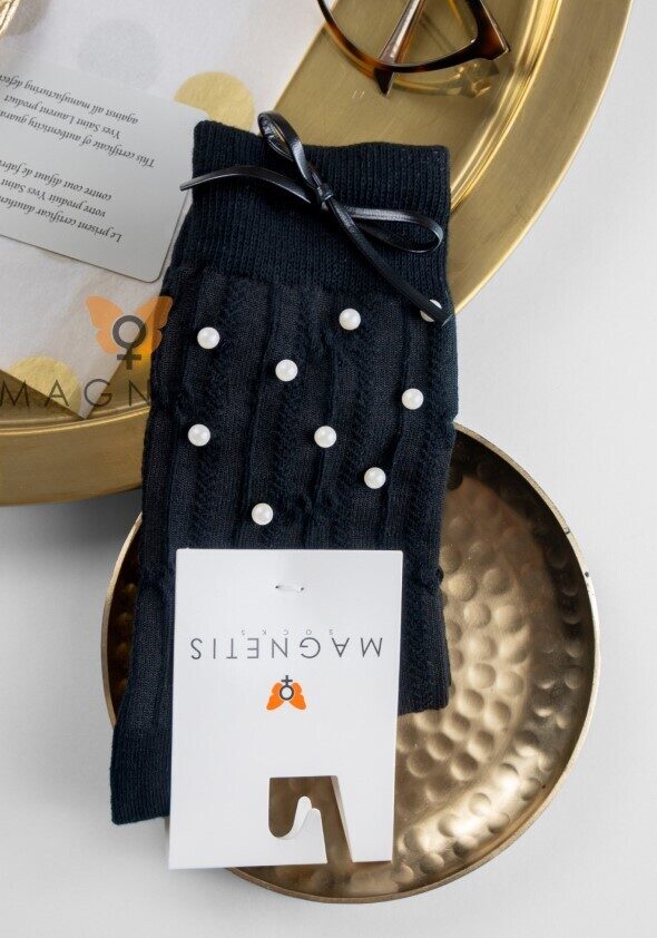 Sieviešu īsās zeķes ar aplikāciju, MAGNETIS