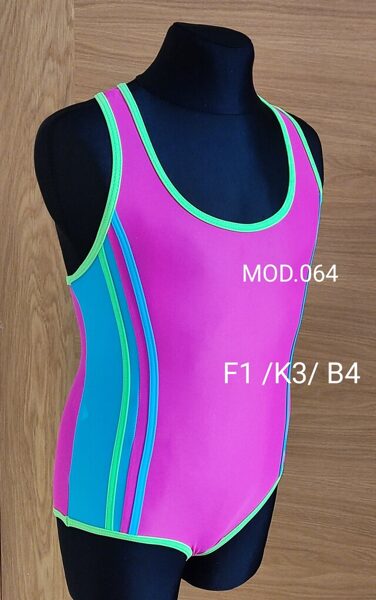 Kopējais meiteņu sporta peldkostīms Zalewski F1/K3/B4 izm.116