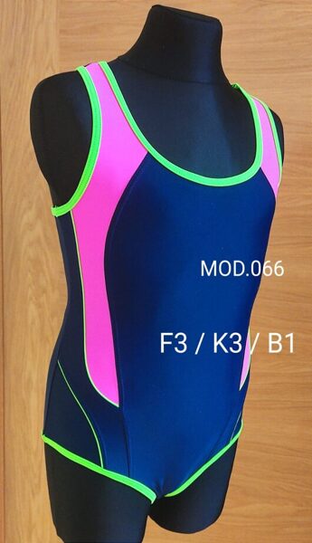 Kopējais meiteņu sporta peldkostīms Zalewski F3/K3/B1 izm.134