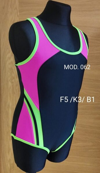 Kopējais meiteņu sporta peldkostīms Zalewski F5/K3/B1 izm.140; 146
