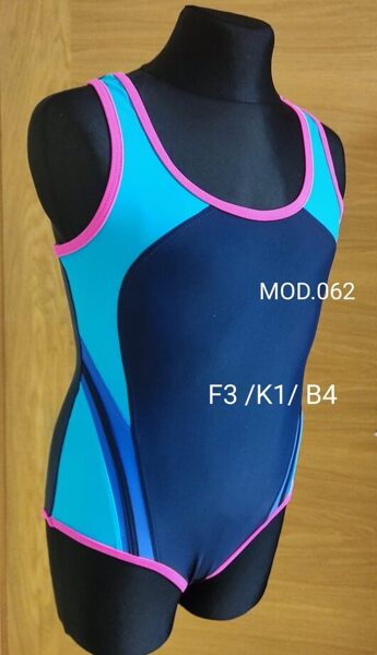 Kopējais meiteņu sporta peldkostīms Zalewski F3/K1/B4 izm.146