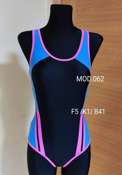 Kopējais meiteņu sporta peldkostīms Zalewski F5/K1/B41 izm.152